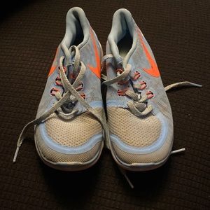 NIKE shoes for girls